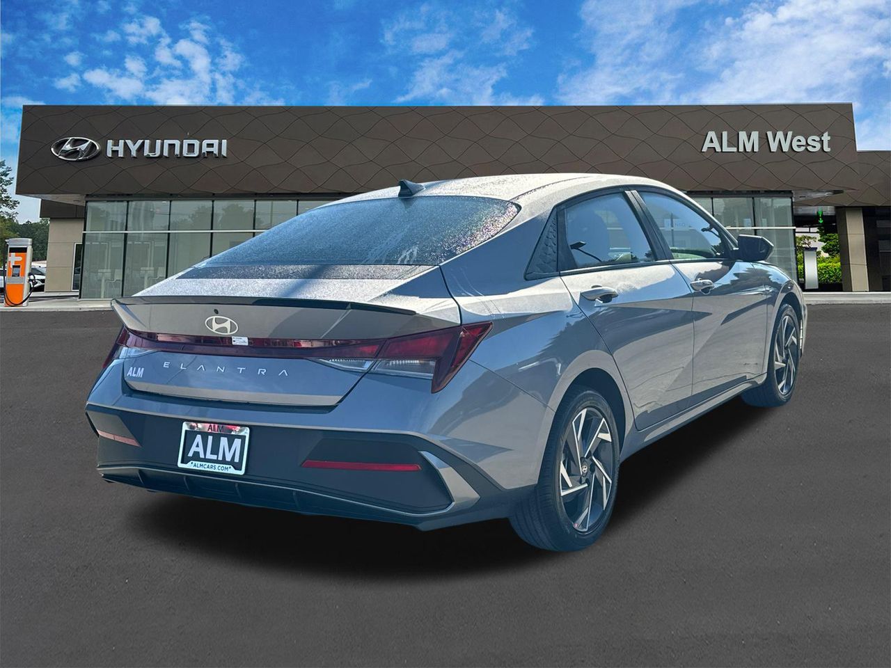 2025 Hyundai Elantra SEL - Photo 6