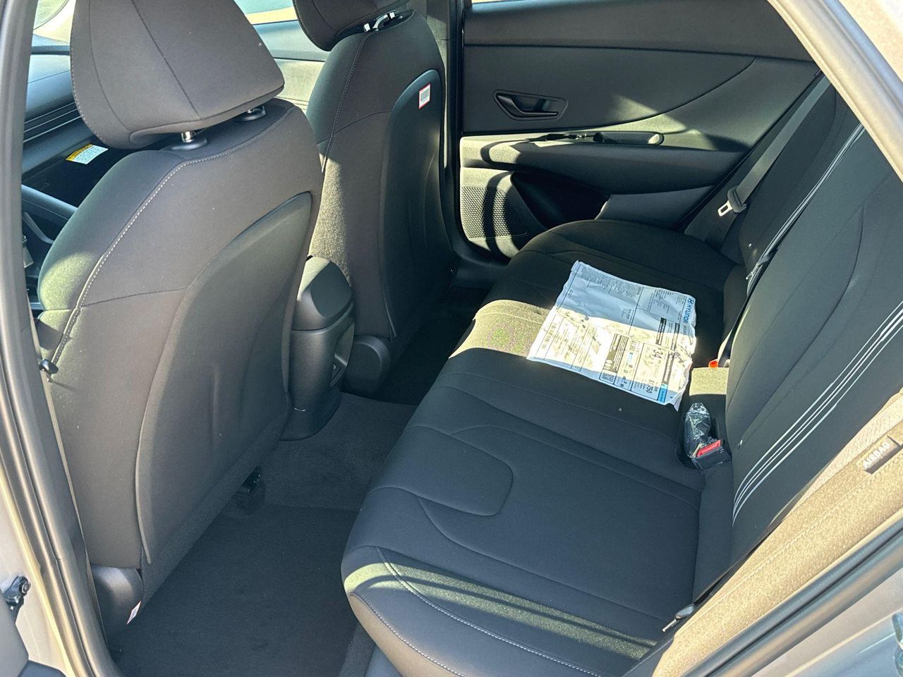 2025 Hyundai Elantra SEL - Photo 21