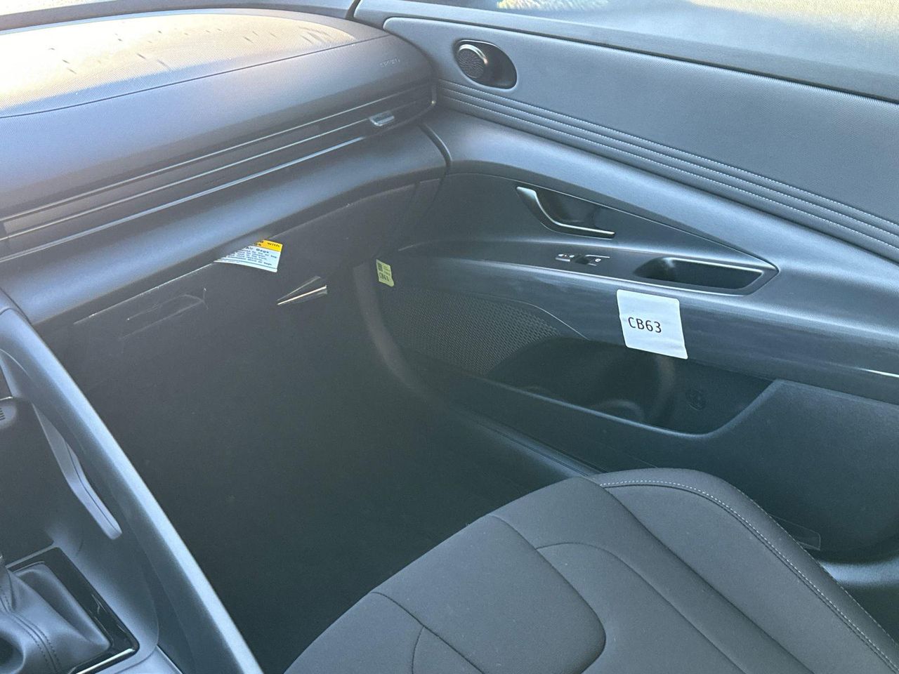 2025 Hyundai Elantra SEL Sport photo 20