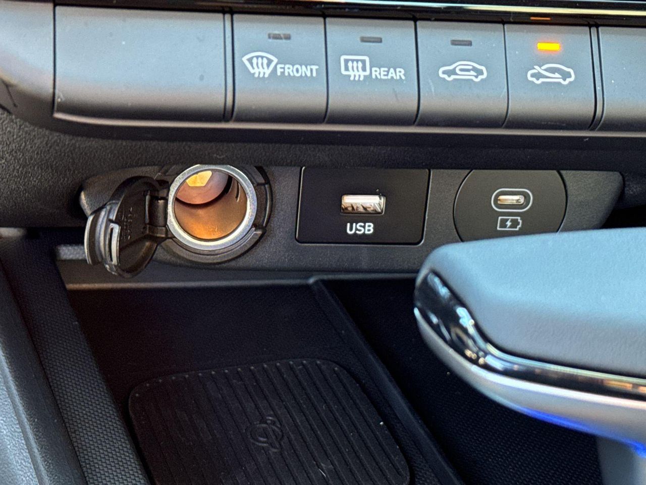 2025 Hyundai Elantra SEL Sport photo 29