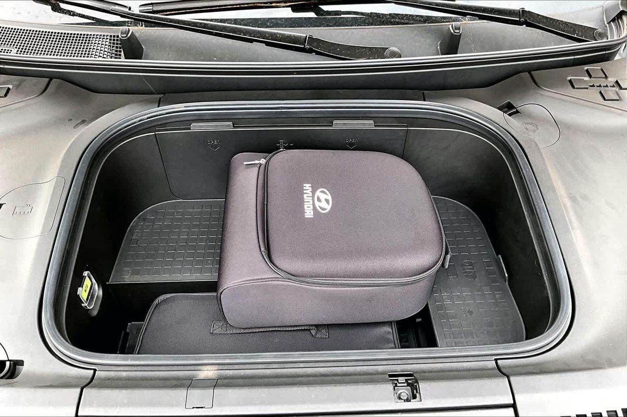 2026 Hyundai IONIQ 9 SEL - Photo 16