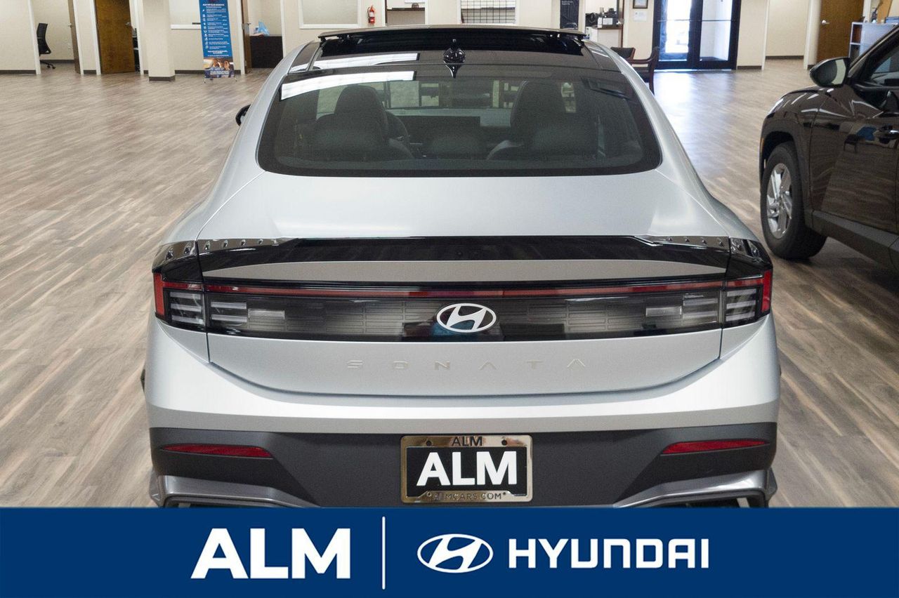 2025 Hyundai Sonata N Line photo 5