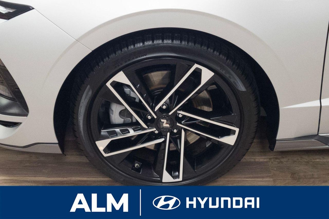 2025 Hyundai Sonata N Line photo 8