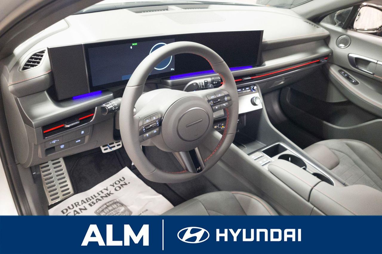 2025 Hyundai Sonata N Line photo 9