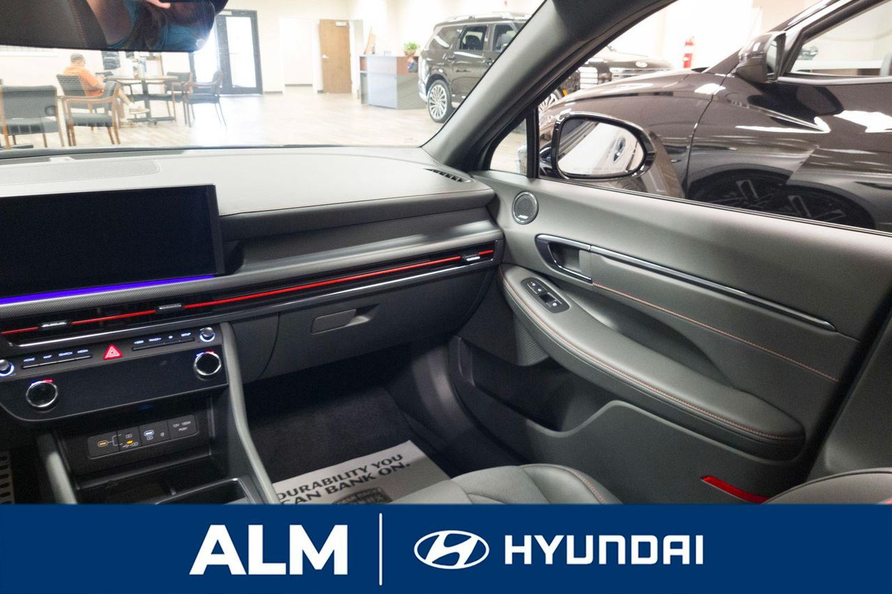 2025 Hyundai Sonata N Line photo 13