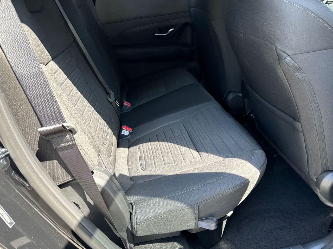 2026 Hyundai Santa Cruz SE - Photo 16