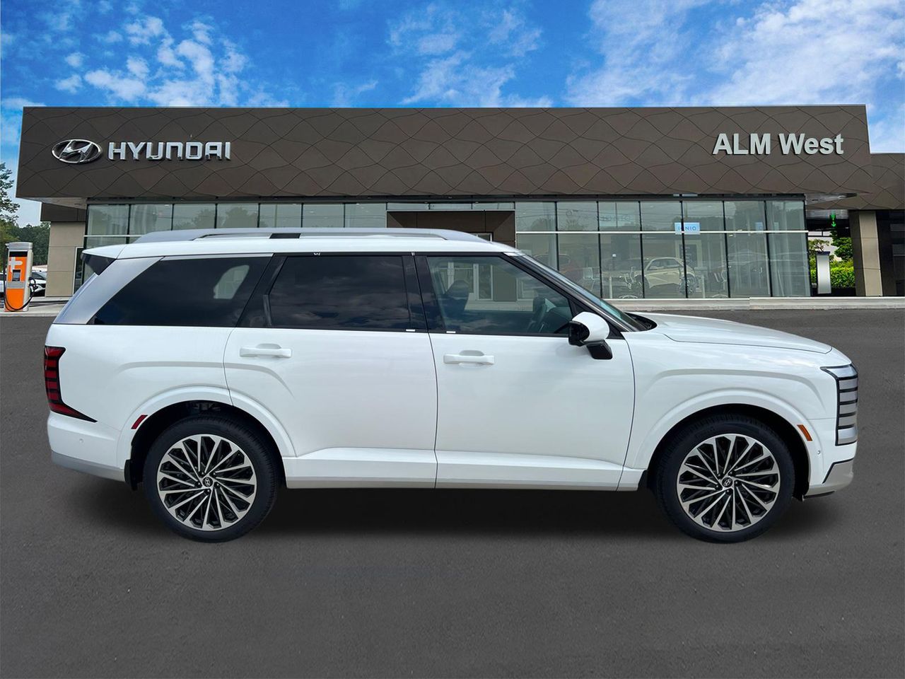 New 2026 White HYUNDAI Calligraphy FWD image 5