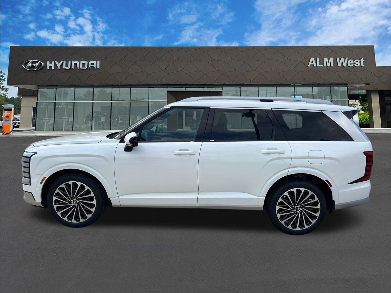 New 2026 White HYUNDAI Calligraphy FWD image 9