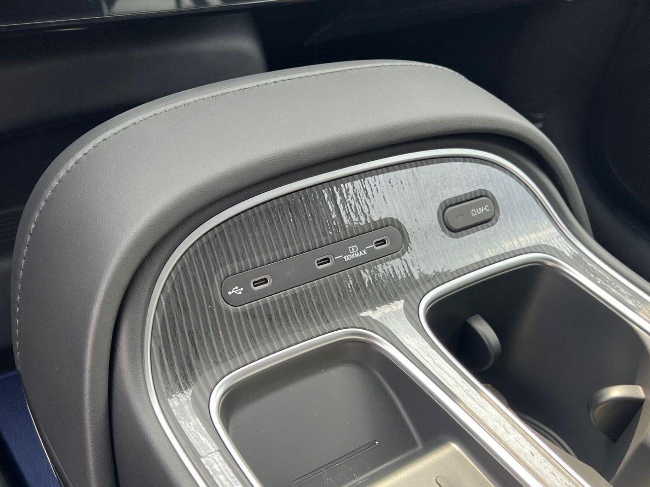New 2026 White HYUNDAI Calligraphy FWD image 31
