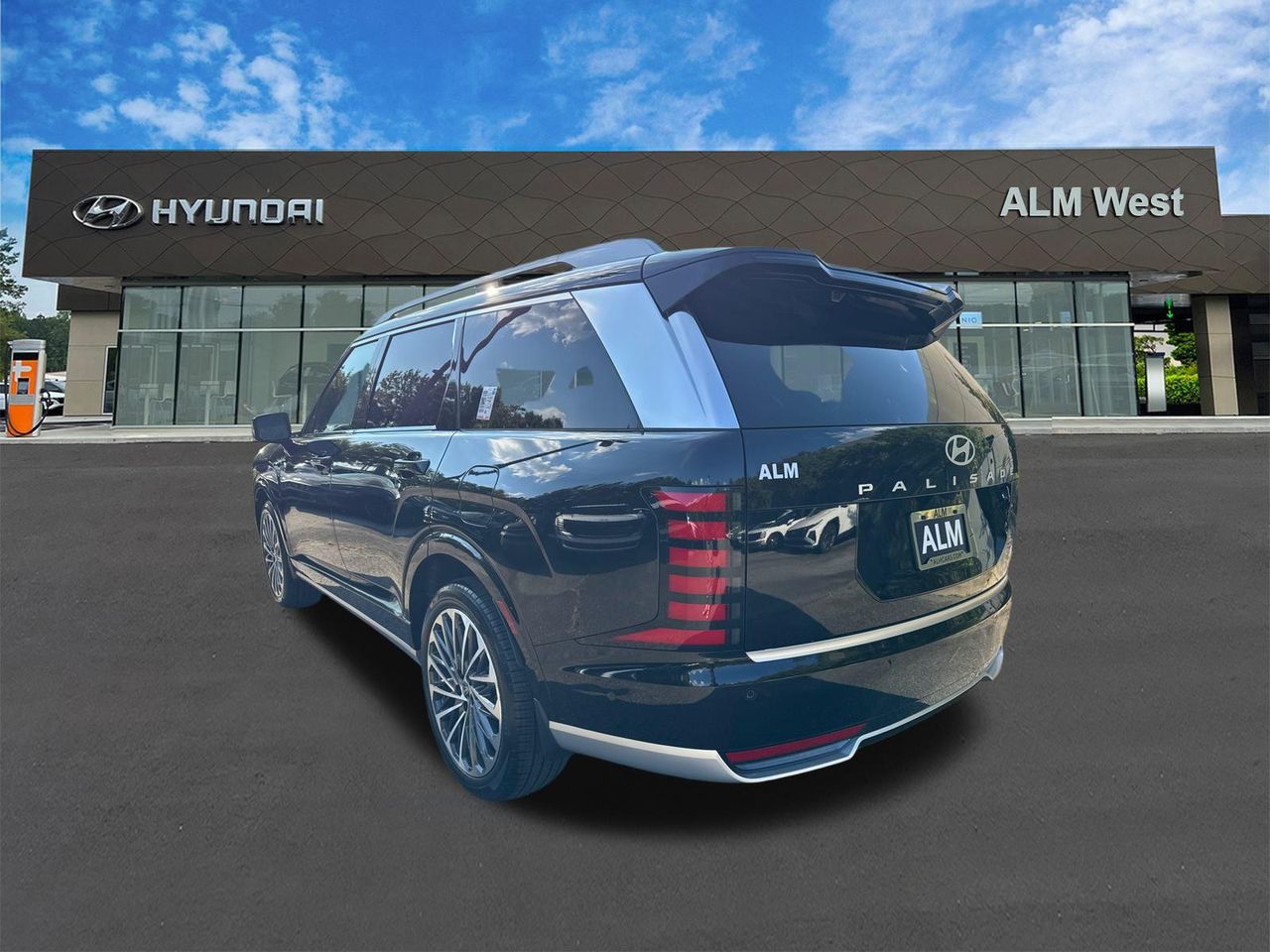 New 2026 Abyss Black HYUNDAI Calligraphy FWD image 8