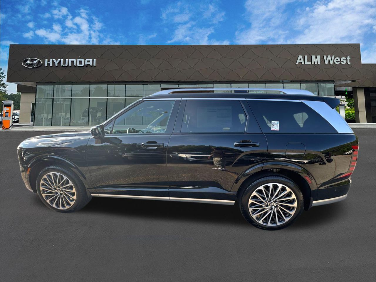 New 2026 Abyss Black HYUNDAI Calligraphy FWD image 9