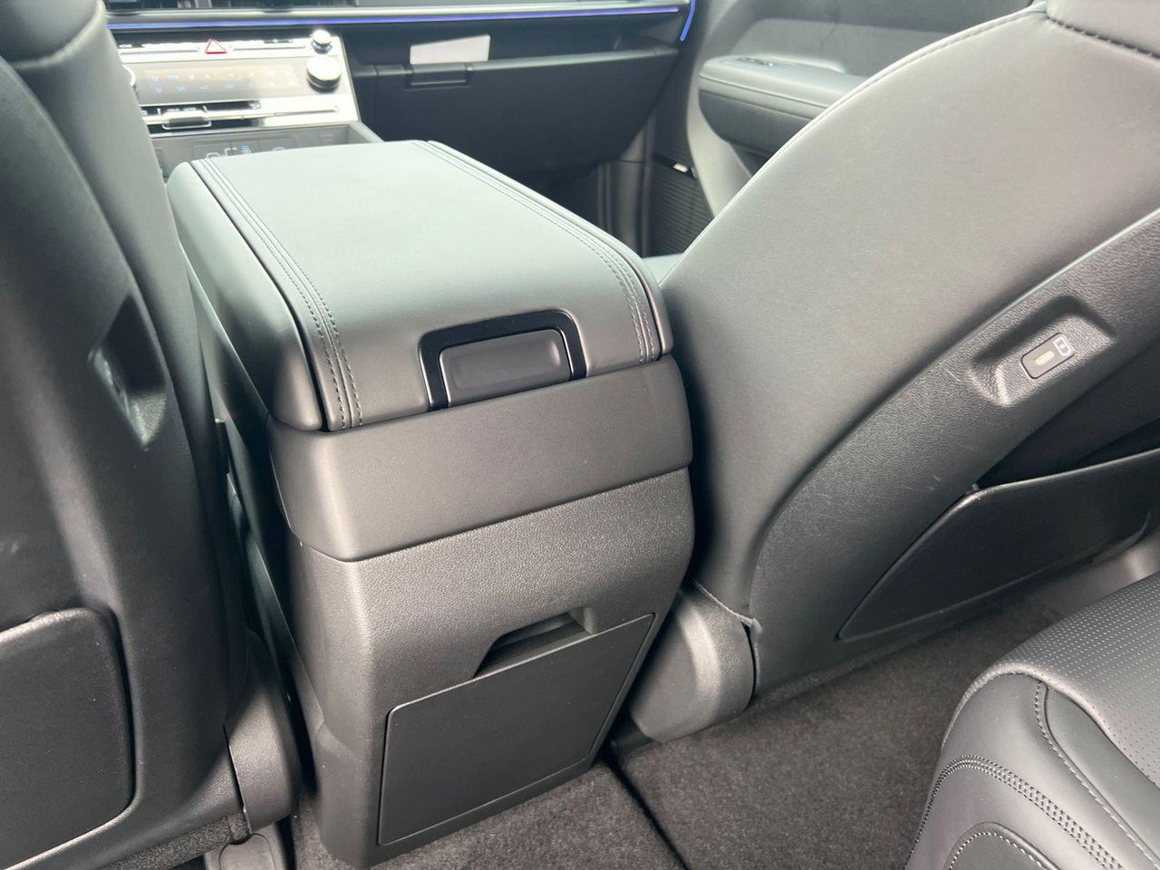 2026 Hyundai Santa Fe Calligraphy - Photo 18