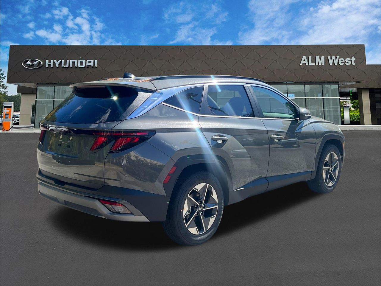 New 2026 Gray Hyundai SEL FWD image 6