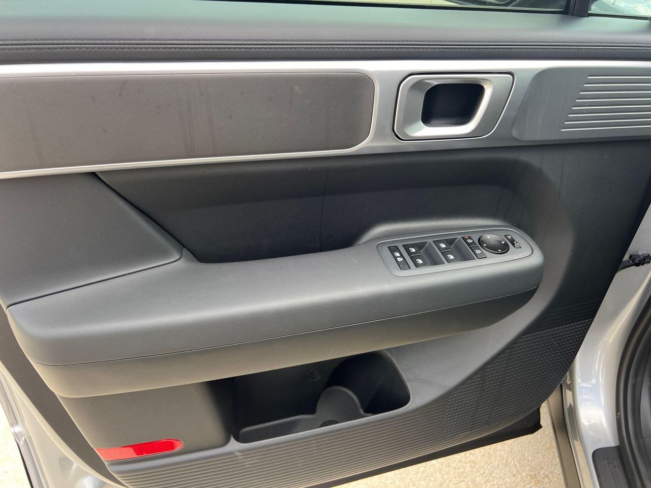 New 2026 Silver Hyundai SE image 11
