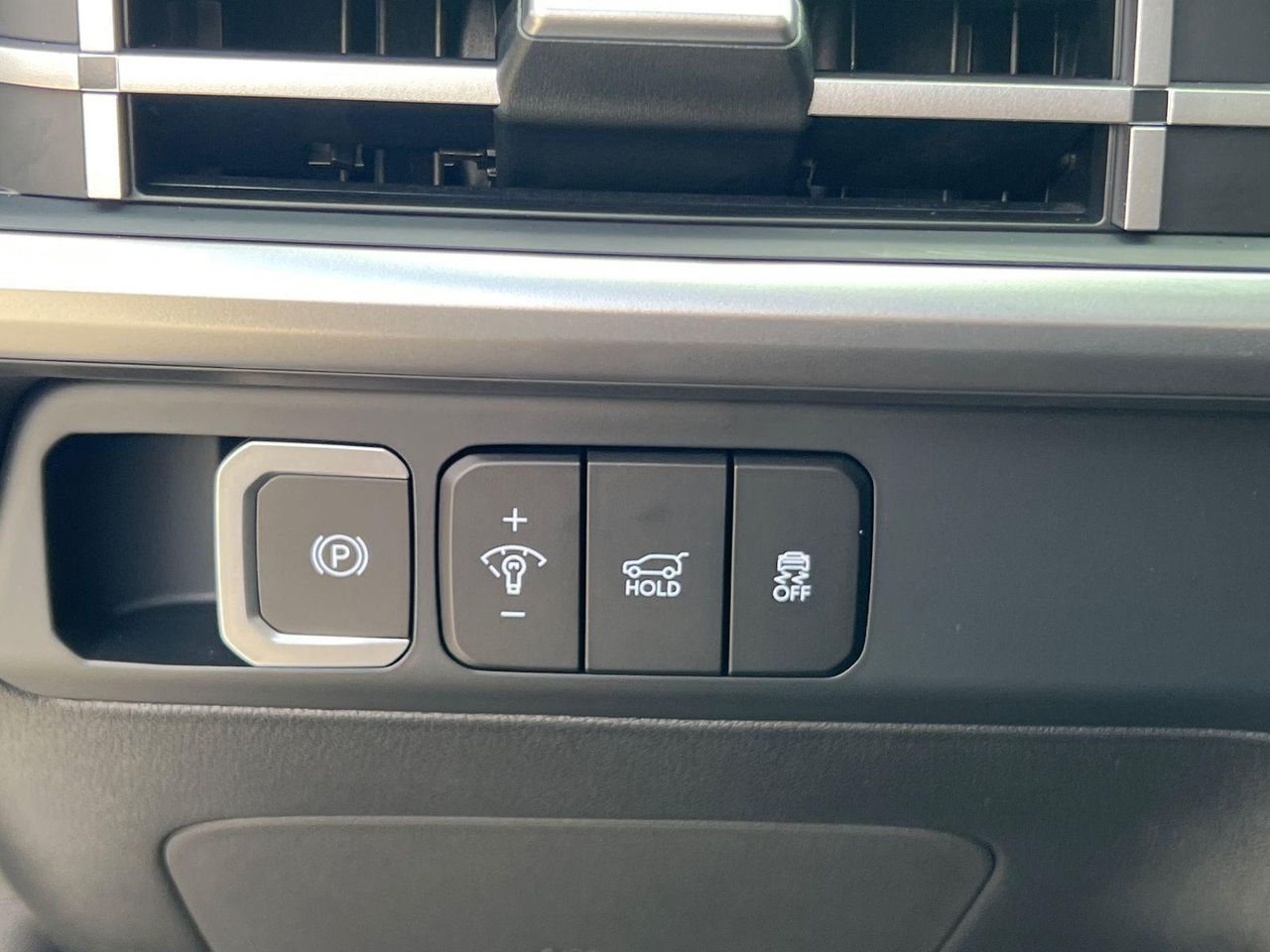 New 2026 Silver Hyundai SE image 23