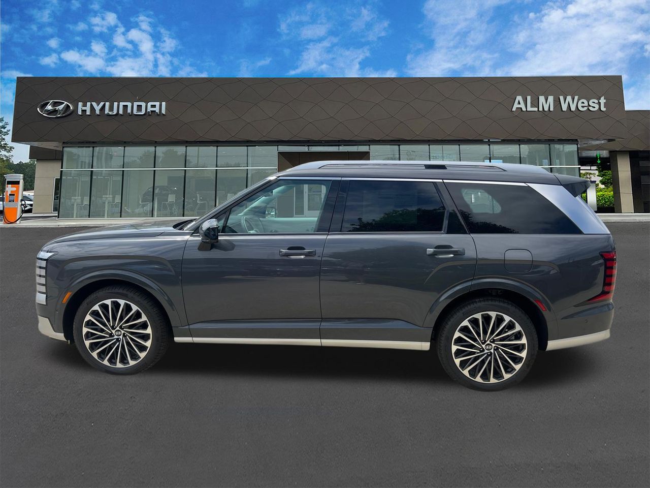 New 2026 Gray Pearl HYUNDAI Calligraphy FWD image 9