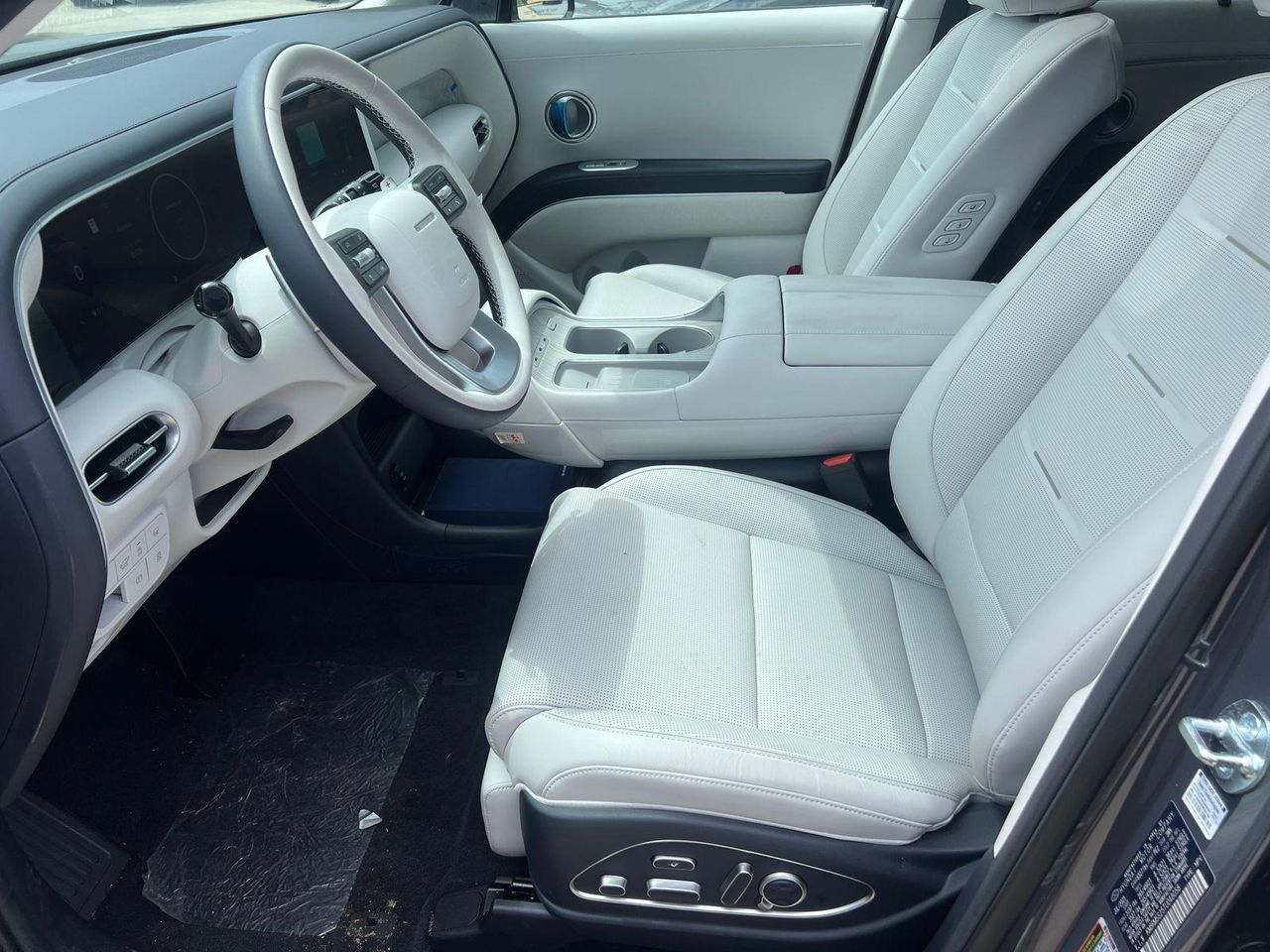New 2026 Gray Pearl HYUNDAI Calligraphy FWD image 10