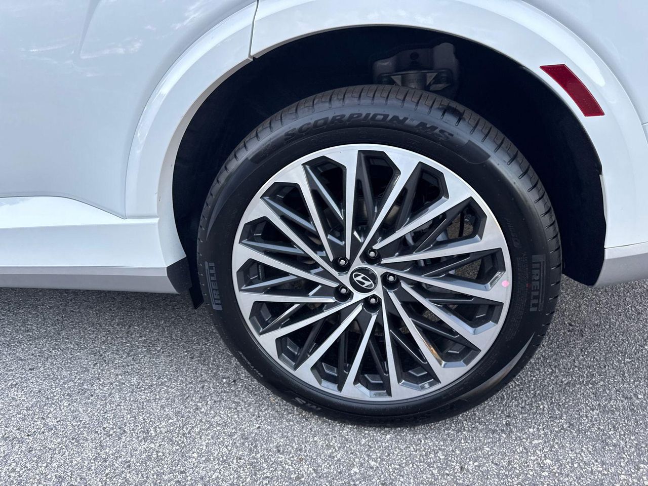 New 2026 White Hyundai Calligraphy FWD image 21