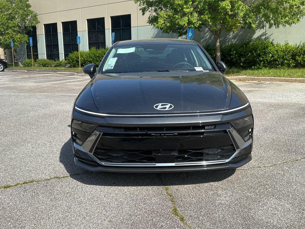 2025 Hyundai Sonata Hybrid SEL photo 2