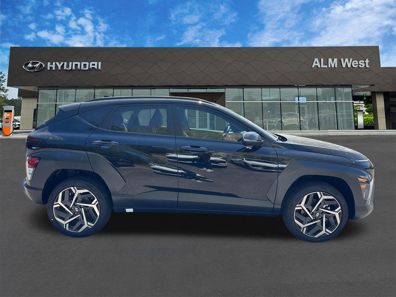 New 2026 Black Hyundai SEL Premium AWD image 5