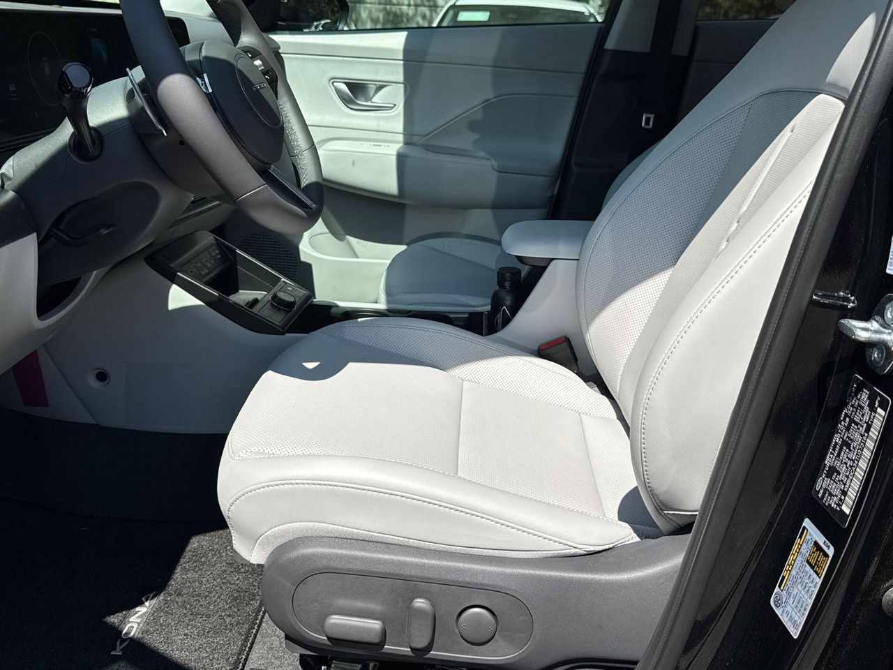 New 2026 Black Hyundai SEL Premium AWD image 10