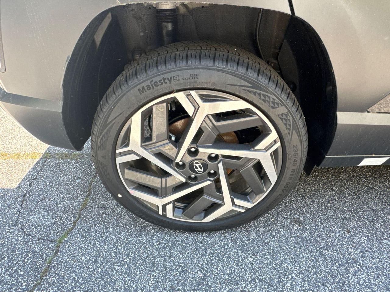 New 2026 Black Hyundai SEL Premium AWD image 18