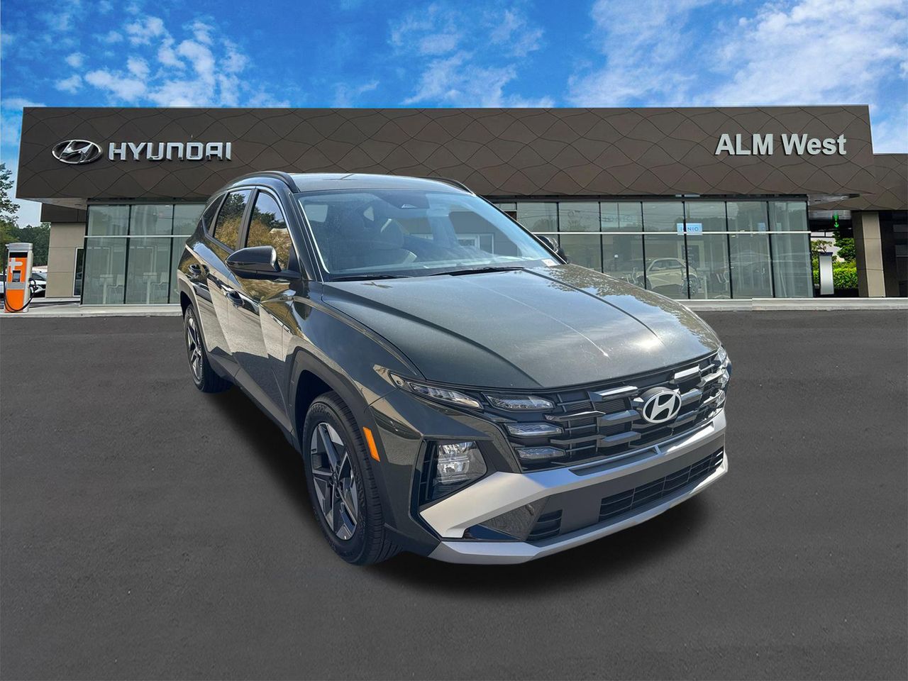 New 2026 Green Hyundai SEL FWD image 4
