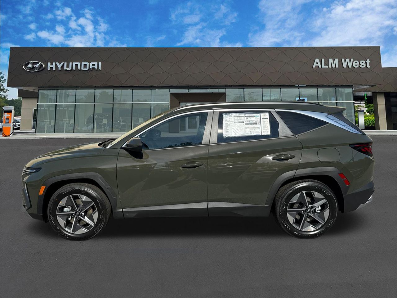New 2026 Green Hyundai SEL FWD image 9