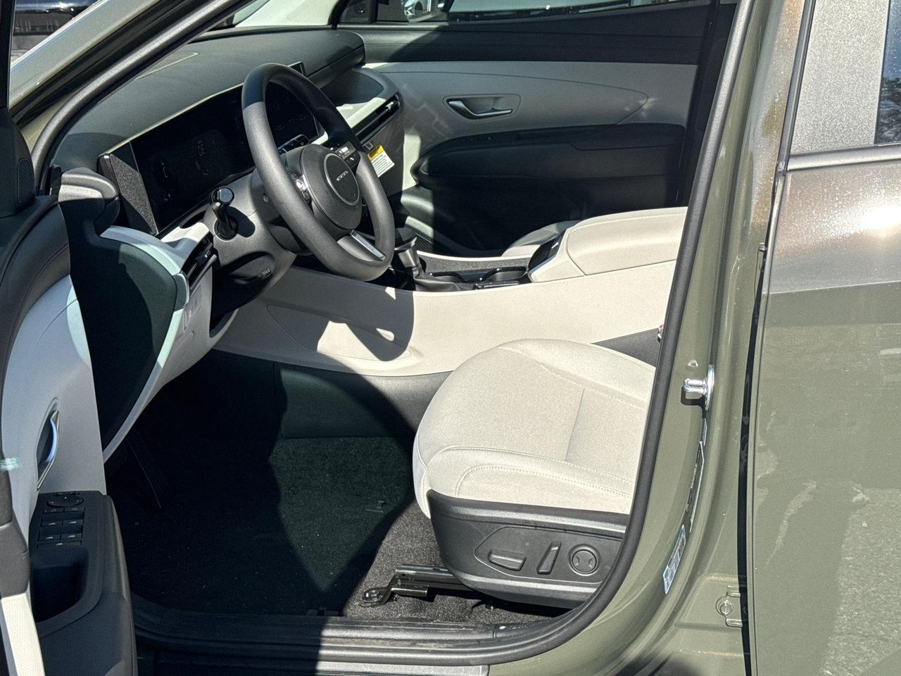 New 2026 Green HYUNDAI SEL FWD image 10