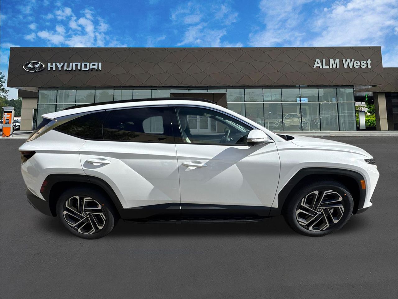 New 2026 White Hyundai Limited FWD image 5