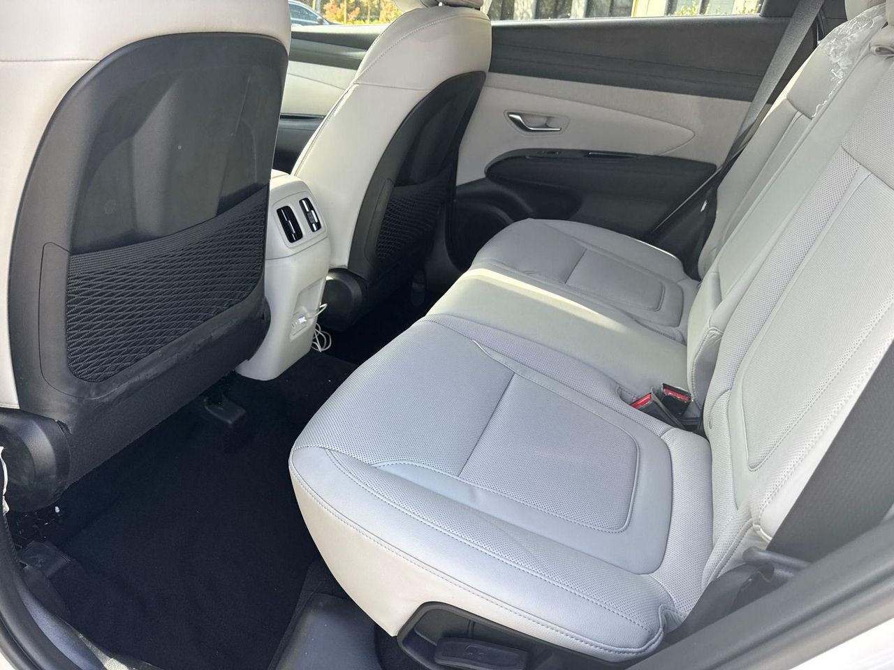 New 2026 White Hyundai Limited FWD image 22