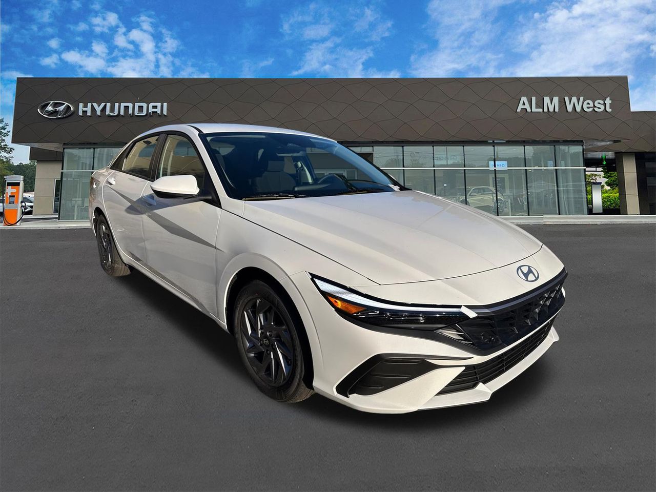 2026 Hyundai Elantra Hybrid Blue photo 3