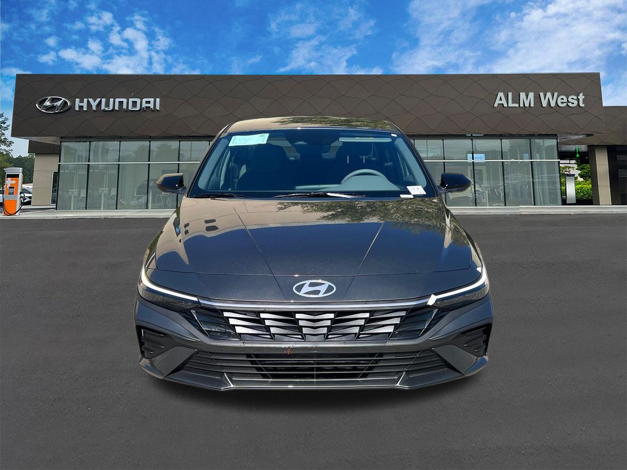 2026 Hyundai Elantra SEL Sport photo 2