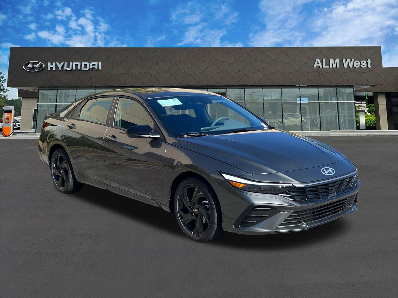 2026 Hyundai Elantra SEL Sport photo 3