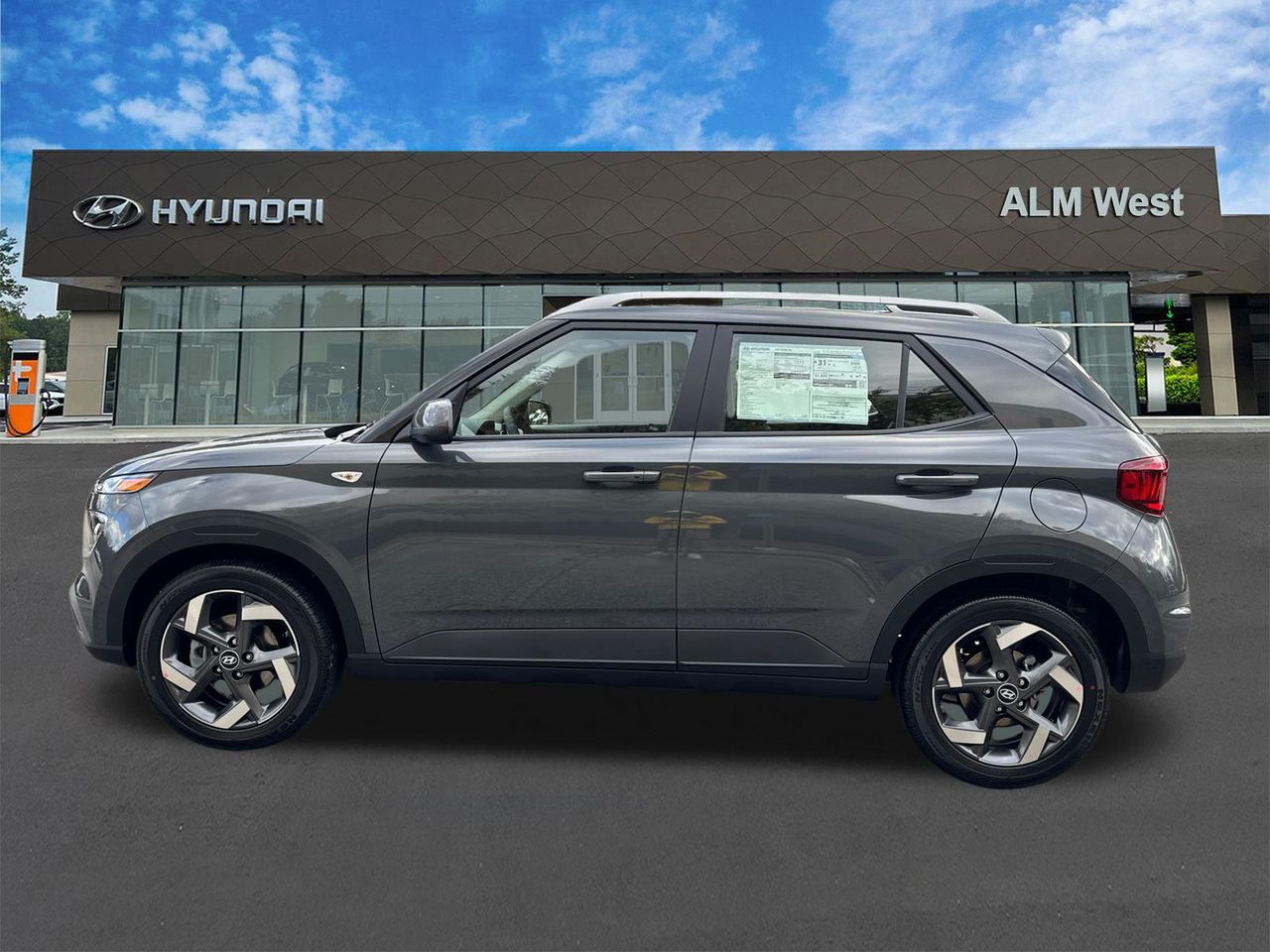 New 2026 Gray HYUNDAI SEL image 9