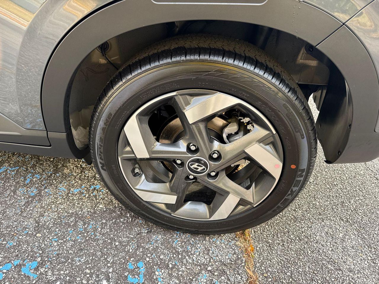 New 2026 Gray HYUNDAI SEL image 20