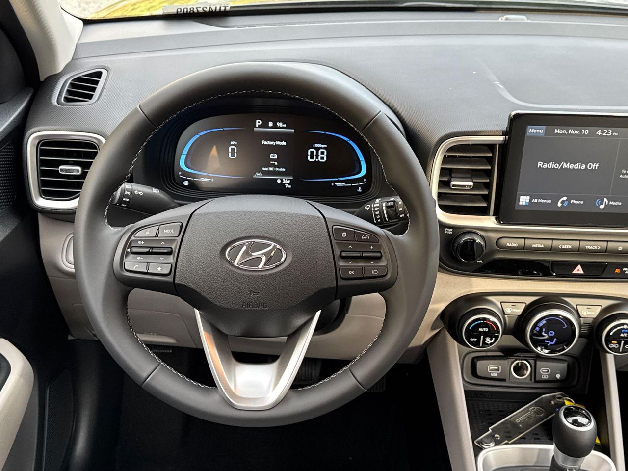 New 2026 Gray HYUNDAI SEL image 24
