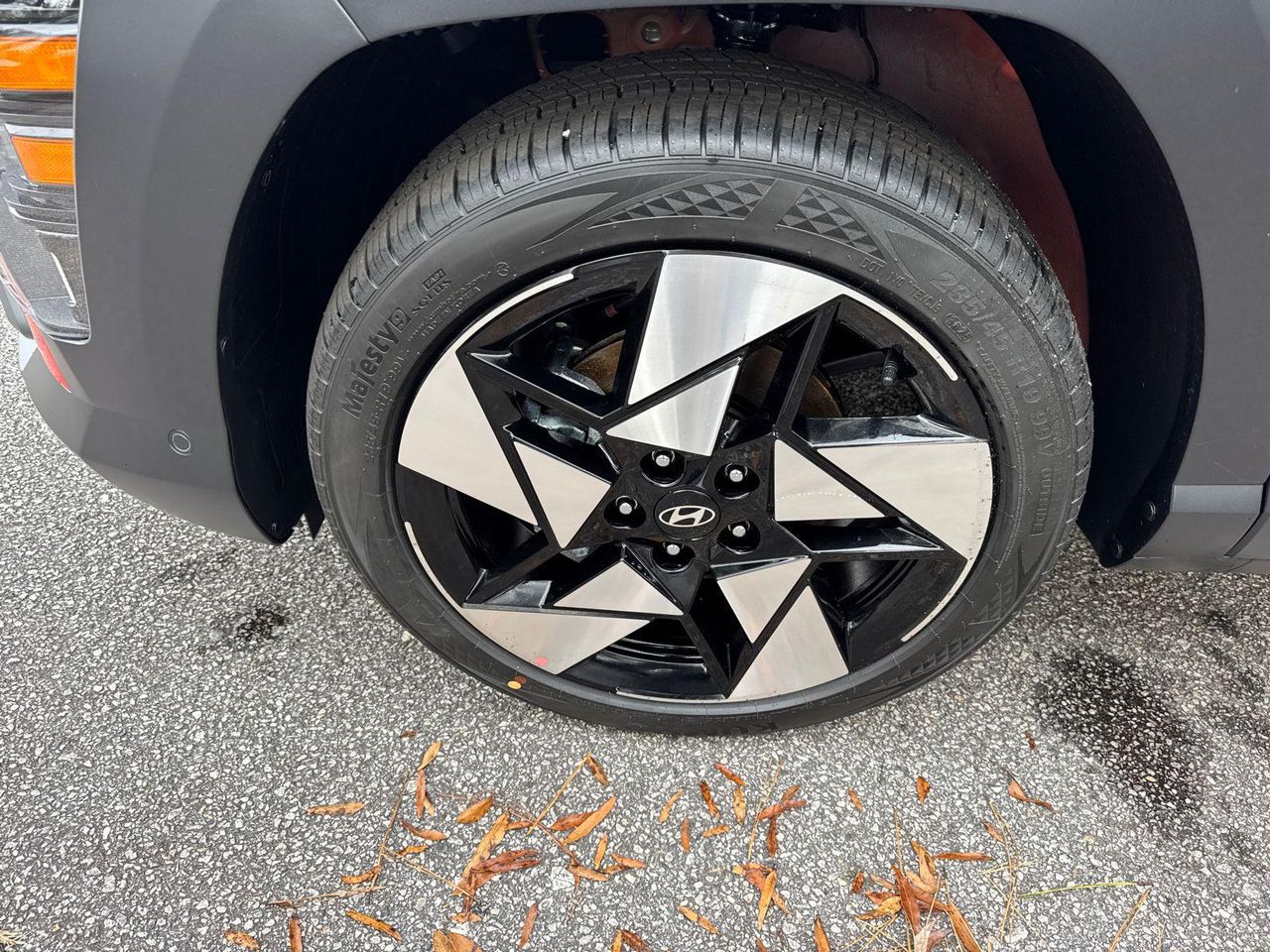 New 2026 Orange HYUNDAI Limited FWD image 12