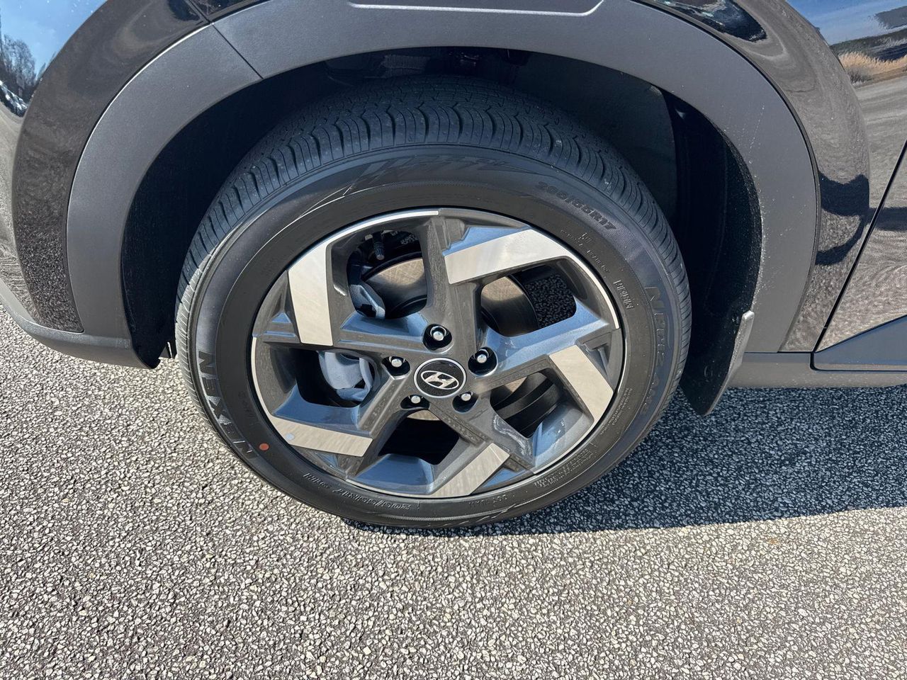 New 2026 Black HYUNDAI SEL image 12