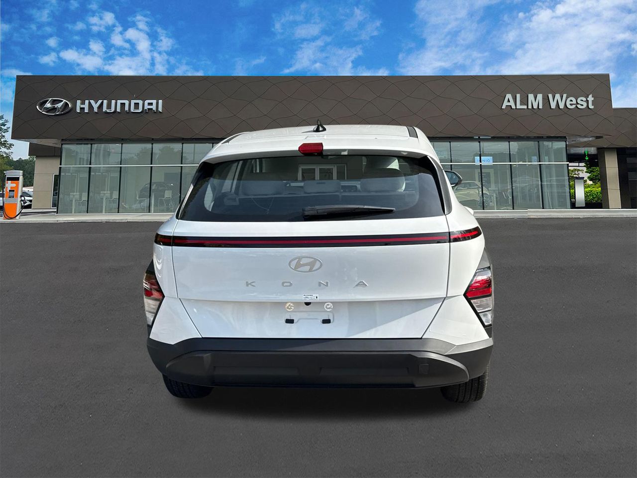 New 2026 White HYUNDAI SE FWD image 7