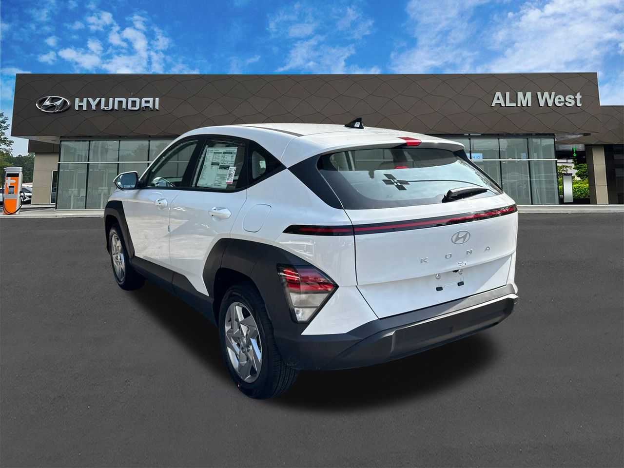 New 2026 White HYUNDAI SE FWD image 8