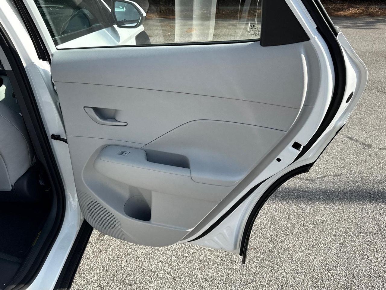 New 2026 White HYUNDAI SE FWD image 17