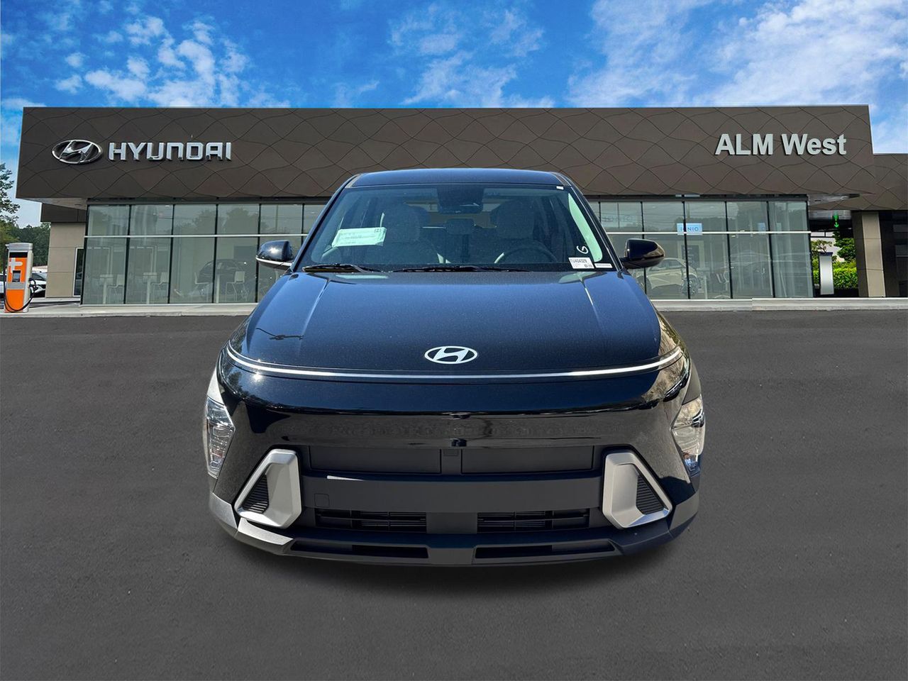 New 2026 Black Hyundai SE FWD image 2