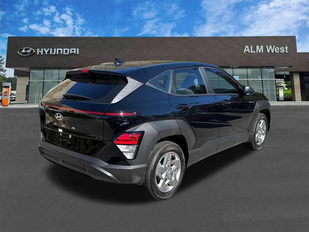 New 2026 Black Hyundai SE FWD image 6
