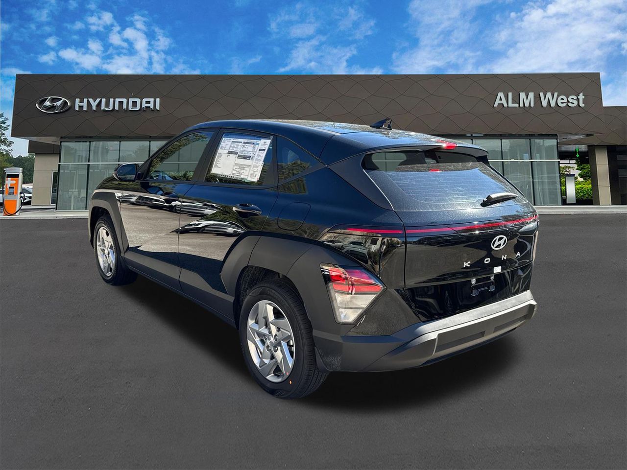 New 2026 Black Hyundai SE FWD image 8