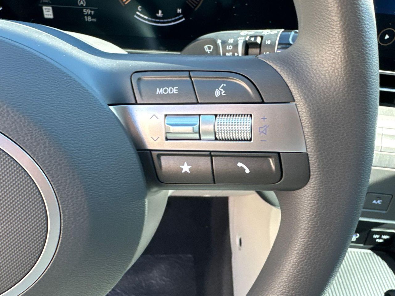 New 2026 Black Hyundai SE FWD image 28