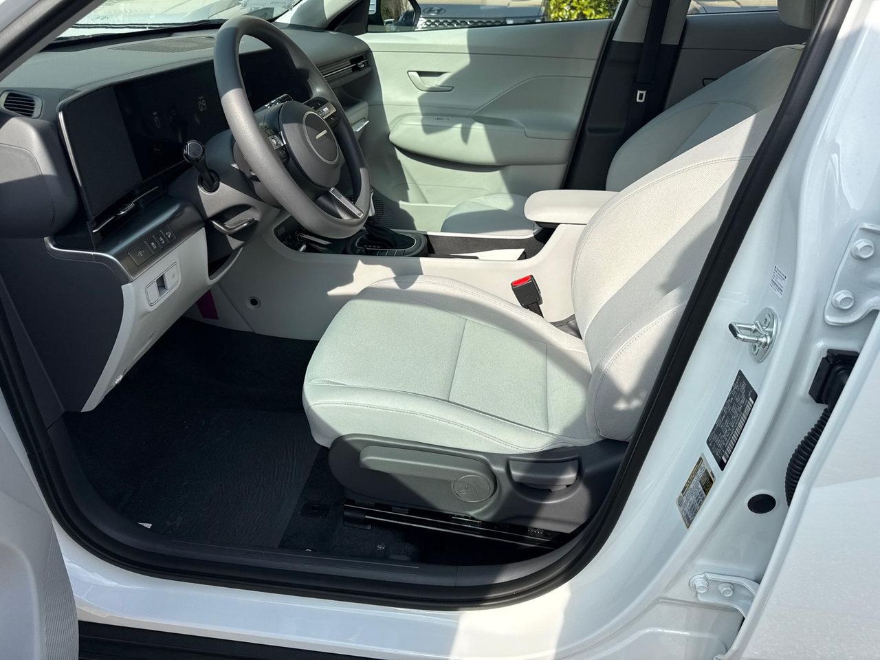 New 2026 White HYUNDAI SE FWD image 10
