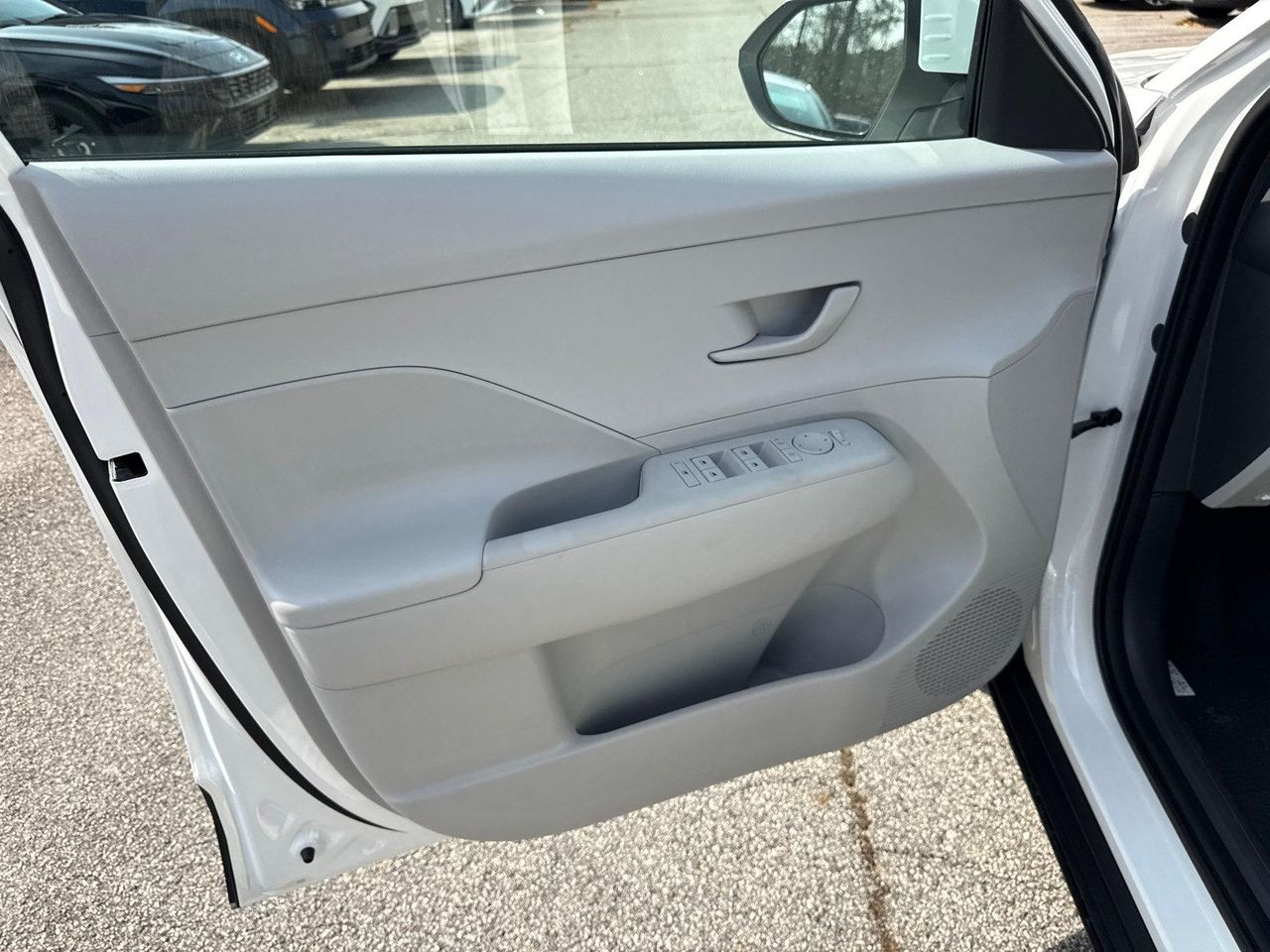 New 2026 White HYUNDAI SE FWD image 11
