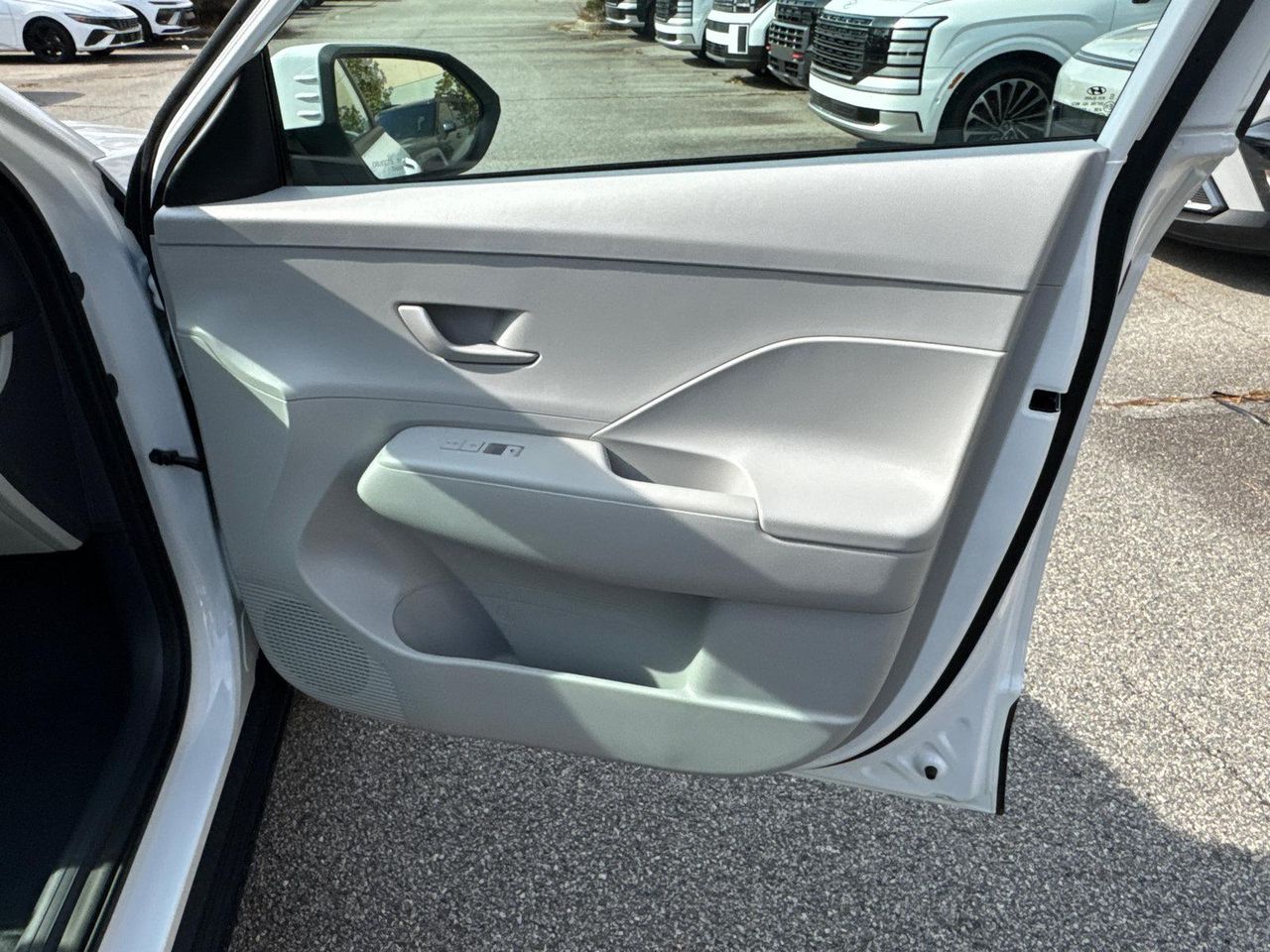 New 2026 White HYUNDAI SE FWD image 15