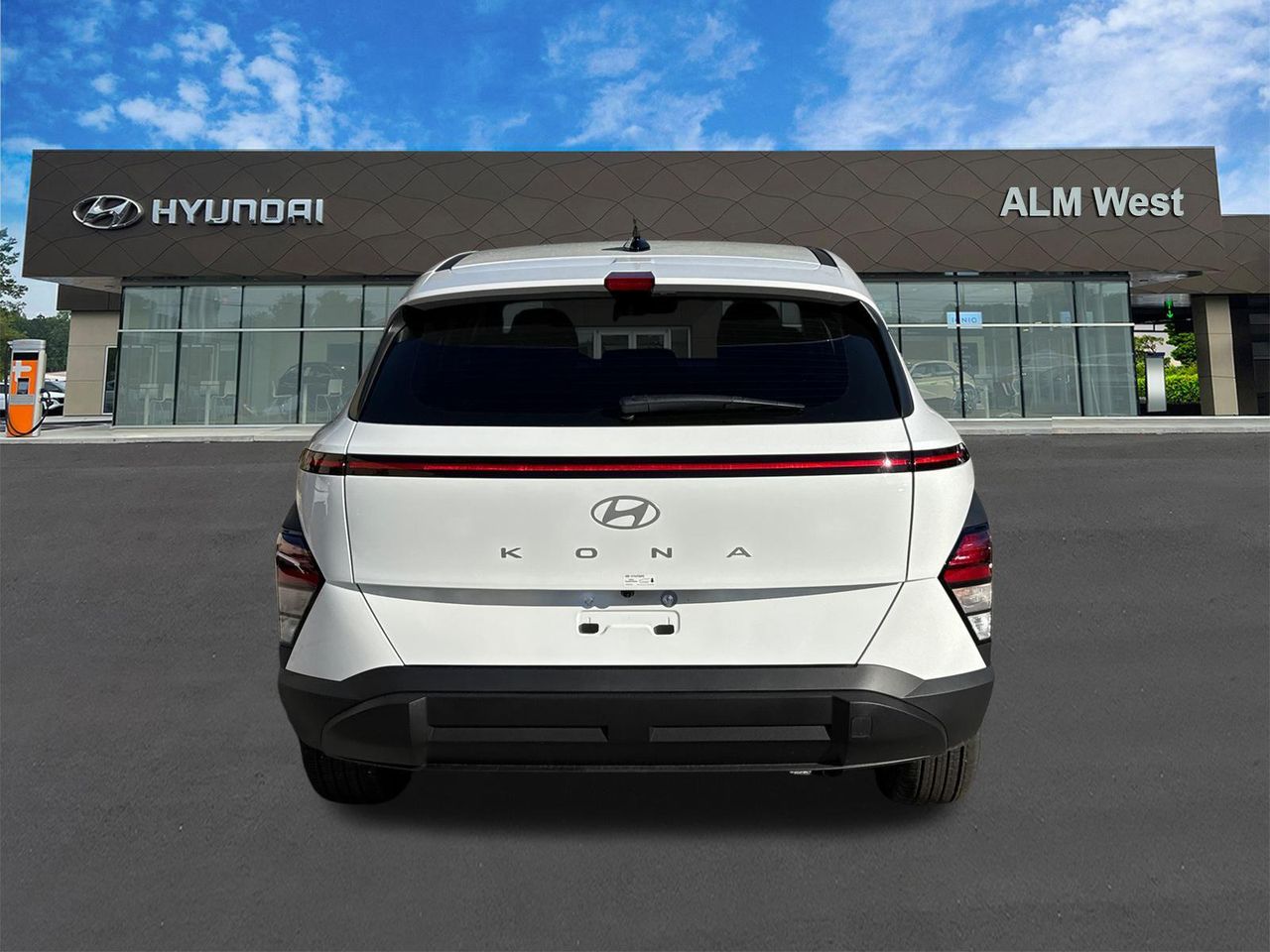 New 2026 White HYUNDAI SE FWD image 7